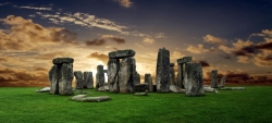Záhadný Stonehenge a Londýn letecky