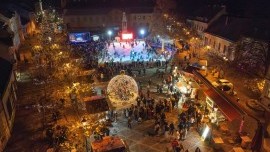 Advent v Ostrihome s korčuľovaním
