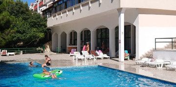 Týždeň v Karlobagu s dopravou a plnou penziou - Hotel Zagreb 3*