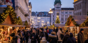 Advent v čarovnom prístavnom Terste v Taliansku