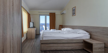 Týždeň v Karlobagu s dopravou a plnou penziou - Hotel Zagreb 3*