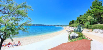 Celodenné kúpanie pri Trogire