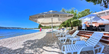 Celodenné kúpanie pri Trogire