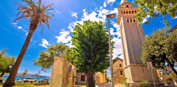 Celodenné kúpanie pri Trogire