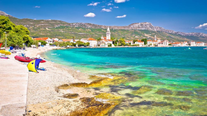 Celodenné kúpanie pri Trogire