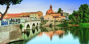 Leto pri mori v Rimini