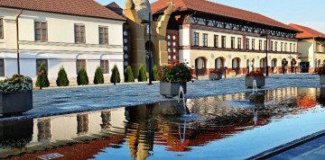 Kláštor v Pannonhalme a porcelán v Herende