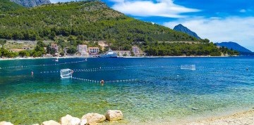 Týždeň na Makarskej riviére s dopravou a polpenziou - Drvenik Palace 3*