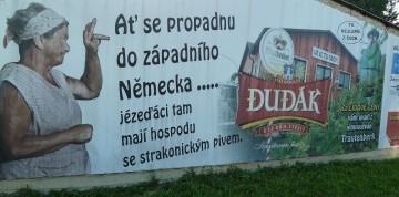 Slunce, seno a cesta do Hoštic u Volyně