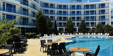 Primorsko - hotel Queen Nelly 4* s All Inclusive a s letenkou