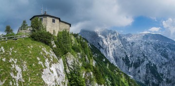Orlie hniezdo a jazero Königsse