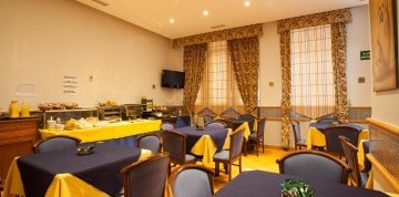 Malaga - Hotel Don Paco 3*** s raňajkami letecky z Bratislavy