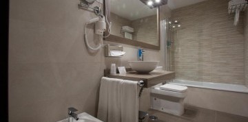 Malaga - Hotel Don Paco 3*** s raňajkami letecky z Bratislavy