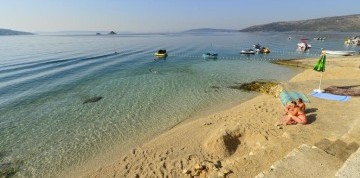 Týždeň pri Trogire s dopravou a raňajkami - hotel Amadria 4*