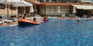 Slnečné pobrežie - Happy Apartmánový Hotel s letenkou