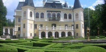 Krásny Betliar a Ochtinská aragonitová jaskyňa