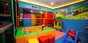 Albánsko - Britannia Resort & SPA hotel 4* s All inclusive a s letenkou
