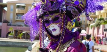 Slávny benátsky karneval aj s ubytovaním