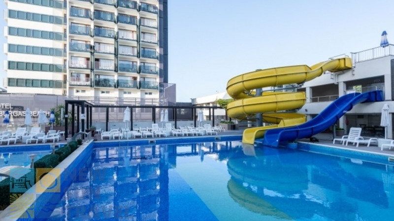 Slnečné pobrežie -  Burgas Beach Hotel 4*  All-Inclusive s letenkou