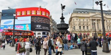 Záhadný Stonehenge a Londýn letecky