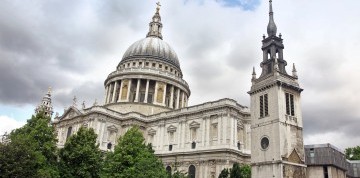 Záhadný Stonehenge a Londýn letecky