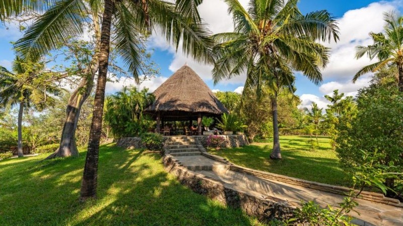Rio Hotel & Orng'atuny Mara King Camp & Diani Marine