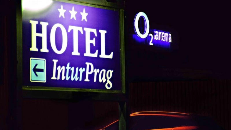 Hotel Inturprag***