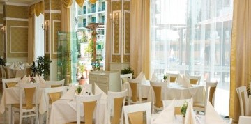 Slnečné pobrežie - Mena Palace Hotel 4* All-Inclusive s dopravou
