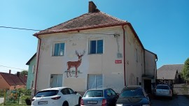 Slunce, seno a cesta do Hoštic u Volyně