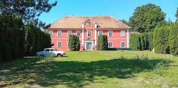 Slunce, seno a cesta do Hoštic u Volyně