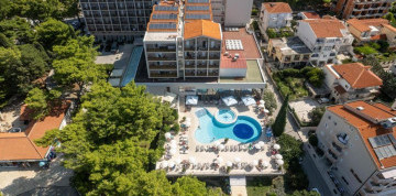 Týždeň na Makarskej riviére s dopravou a polpenziou - hotel Horizont 4*