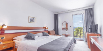 Týždeň na Makarskej riviére s dopravou a polpenziou - hotel Horizont 4*