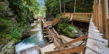 Mendlingtal a Wasserlochklamm – tiesňavy a vodopády Rakúska
