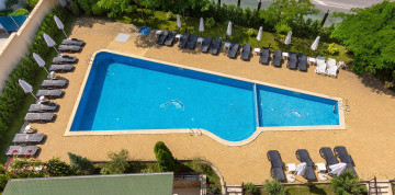 Sveti Vlas - hotel Julia 3* s raňajkami a s dopravou