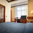 Kristal Hotel