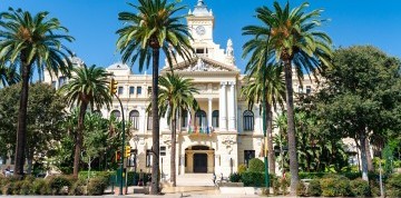 Malaga a Gibraltar – kontrasty Stredomoria letecky