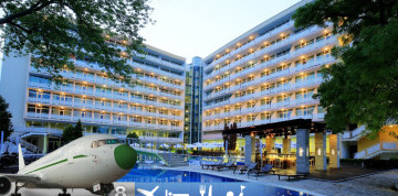 Prehrať video Slnečné pobrežie - Grand hotel Nirvana 4* All Inclusive s letenkou