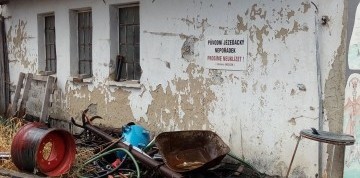 Slunce, seno a cesta do Hoštic u Volyně