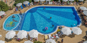 Primorsko - hotel Queen Nelly 4* s All Inclusive a s dopravou