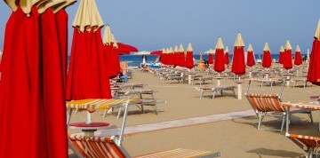 Leto pri mori v Rimini