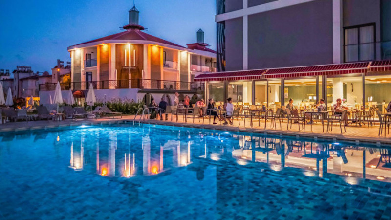 Side - Side Square Hotel 4* All-Inclusive s letenkou