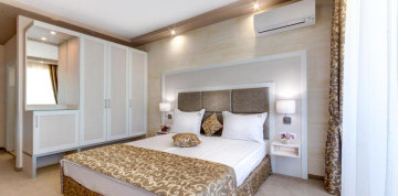 Primorsko - hotel Siena Palace 4* s raňajkami a s letenkou