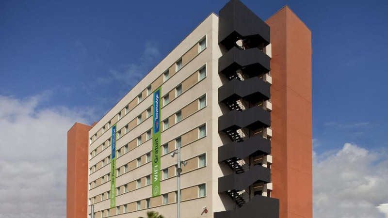 Travelodge BCN Cornella Fira