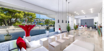 Dubrovnik - Hotel Uvala 4* s polpenziou letecky z Viedne