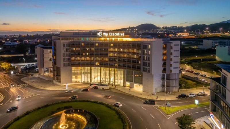 VIP Executive Azores Hotel