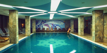 Lyžovačka v Bulharsku v rezorte Bansko - Hotel Winslow Infinity Aparthotel 3*