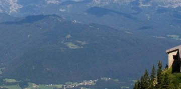 Orlie hniezdo a jazero Königsse