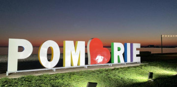 Pomorie - Hotel Zeus 3* s raňajkami a s dopravou