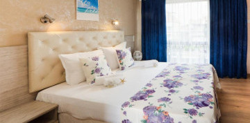 Pomorie - Hotel Zeus 3* s raňajkami a s dopravou