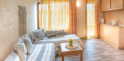 Pomorie - Hotel Zeus 3* s raňajkami a s dopravou
